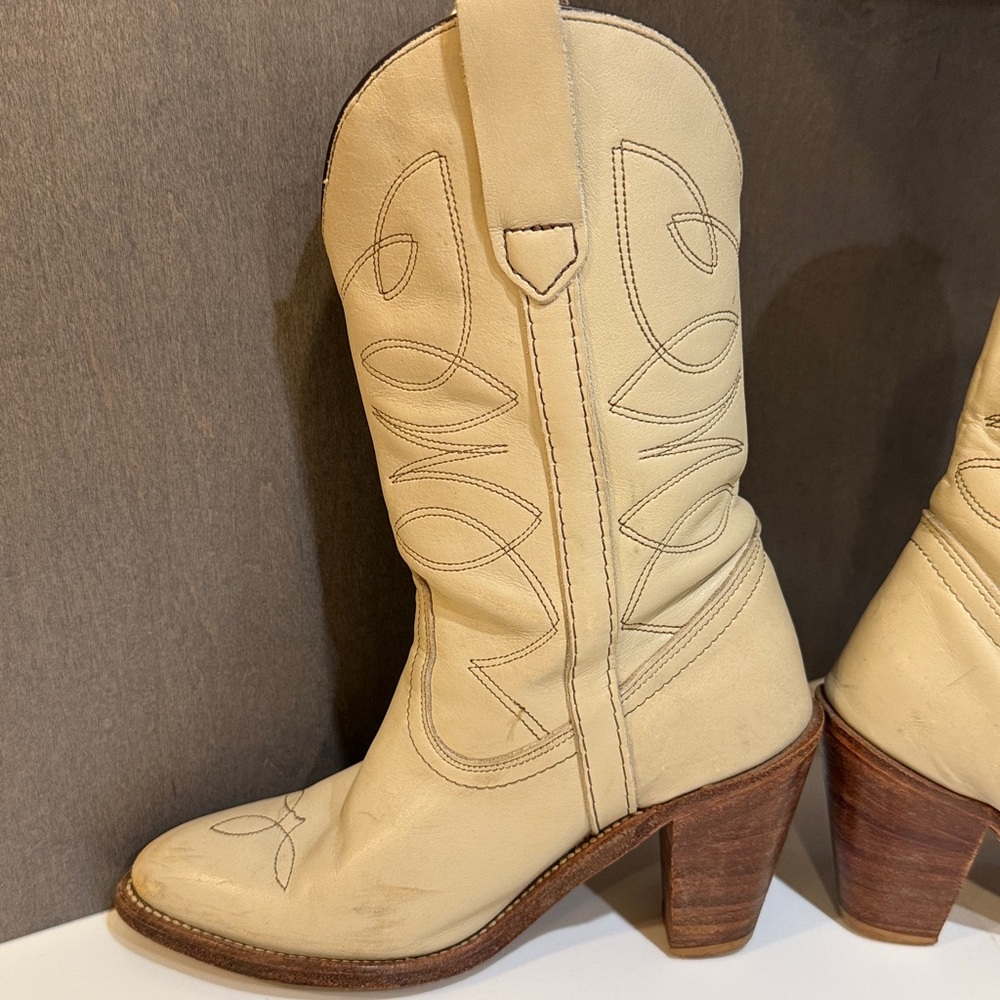 Frye Boots Women’s Cream Leather Mid Calf Western Boho Vintage Boots Sz 5 1/2 - Picture 8 of 13
